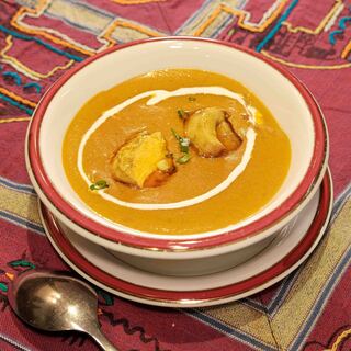 インド・ネパールの伝統的なカレーで極上のスパイスを体験