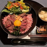 馬刺しと焼き鳥 グルマン三年坂 - 