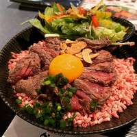 馬刺しと焼き鳥 グルマン三年坂 - 