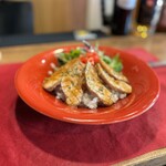 Dining Bar ONE - ローストチキン丼