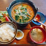 おかた茶屋 - もつ鍋定食 (1,200円・税込)