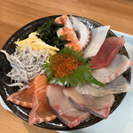 うおたけ鮮魚店やけんど 海鮮どんや - 