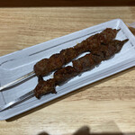ウイグル料理 DOLAN - ラム肉とラムハーツの串焼き