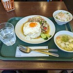 新宿西口ガパオ食堂 - 