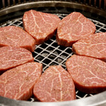 うし松 - 厳選タレ焼肉二種盛り合わせ