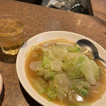 弘園 - レタスとにんにくのオイスターソース炒め、桂花陳酒