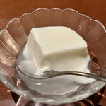 中国酒家 明元 - 杏仁豆腐