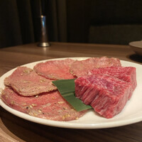 焼肉うしごろ 新宿三丁目店 - たんとはらみ