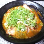 ラー麺マン - チャーシューメンマン 2辛  ご飯なし1,200円✨ピリ辛です。チャーシューは7～8枚ほど♪卓上の唐辛子パウダーで辛さ増せます。