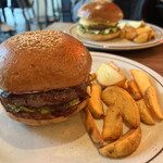 CRITTERS BURGER - 