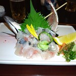 与し田 - メインのどんちっちアジのお造り、余すこと載ってます。