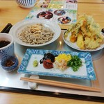 Yakuzen Cafe Hanamizuki - 天麩羅てんこもりw