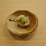 すし処 睦月 - 小イカ(だるまイカ)の烏賊飯