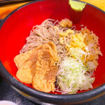 Ten toro - 冷やしたぬき蕎麦
                        岐阜ではよく食べられるそうです。甘いお揚げがgood 