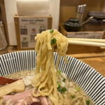 焼きあご塩らー麺たかはし - 