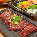 Koube Bifuyakiniku O Katora - 