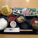 Kaisen Sushi Mai - ランチ（トビウオの姿造り）