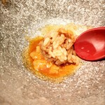 照寿司 - 余った卵黄×雲丹ソースに舎利を和えて