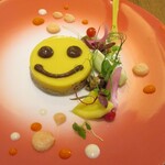 Derire - フォアグラと丹波鶏のクリーム プルーン カチューナッツ 北海道コーンのムース  トリュフのソース レンズ豆のサラダ 黄色ビーツ マイクロトマト 静岡の米  りんごとパプリカのピューレ アボカドのクリーム