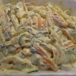 辻肉店 - 鶏笹身と野菜のサラダ