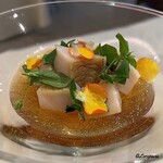 プチレストラン ブーケ・ド・フランス - 鮑と海鞘のコンソメジュレ