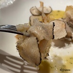 プチレストラン ブーケ・ド・フランス - 帆立貝柱とトリュフのミルフィーユ仕立のパートフィロ包み焼 ソースブールブラン