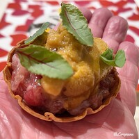 プチレストラン ブーケ・ド・フランス - 大間の本鮪のカマトロのタルタルと下北の生海胆のタルト