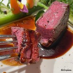 プチレストラン ブーケ・ド・フランス - エシカルで美味しいフィレ肉をソースとともに