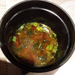 立川 鉄板焼 ステーキ 天 - 赤だし