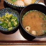 Donabe Dakigohan Nakayoshi - 小鉢、味噌汁