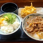 丸亀製麺 - 焼きたて肉うどんと、白飯かき揚げ～