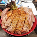 爆丼屋 - 爆盛り！ステーキ丼