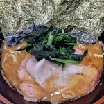 横浜家系総本山 吉村家直系店 ラーメン内田家 - 