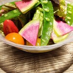 立川 鉄板焼 ステーキ 天 - 黒トリュフサラダ