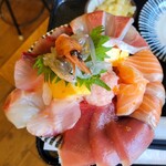 Toro Masa - ランチ海鮮丼1100円