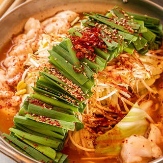 Domestic wagyu beef "Motsu-nabe (Offal hotpot) set" 2 hours all-you-can-drink included 2,398 yen