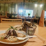 CAFE&ARTS けやきのもり - ランチタイムはずせば、すいてますミャ