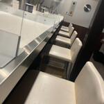 らぅめん考房 ありがた屋 - ちょっとオシャレな雰囲気