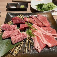 近江うし 焼肉 にくTATSU 青山本店 - 