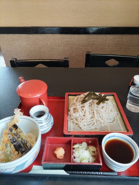 石臼蕎麦 安曇野（あずみの） - 岩手飯岡（そば）の写真