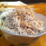 炭火焼 鳥つね - 大盛シラスおろし