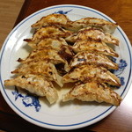 New Yoshida - よく出来た餃子に舌鼓を打ちました！