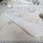 クイントカント - 白を基調としたテーブルセット