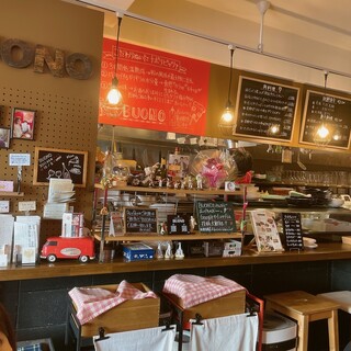 h BUONO - 店内