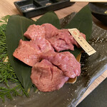 炭焼肉 石田屋。 - 