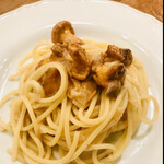 da Uma - ジロール茸がたっぷり　ジロールの風味いっぱいの良いソースになっております　byまみこまみこ