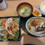 和食事処かわしま - 焼魚と唐揚げ