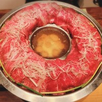 おだし 恵比寿店 - A5黒毛和牛赤身と霜降りの肉炊き鍋