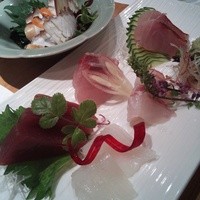 本等鮨 海馬 本店 - 刺身盛りとタコ酢のもん