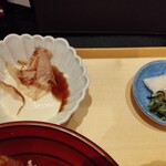 百膳 - 豆腐と香の物